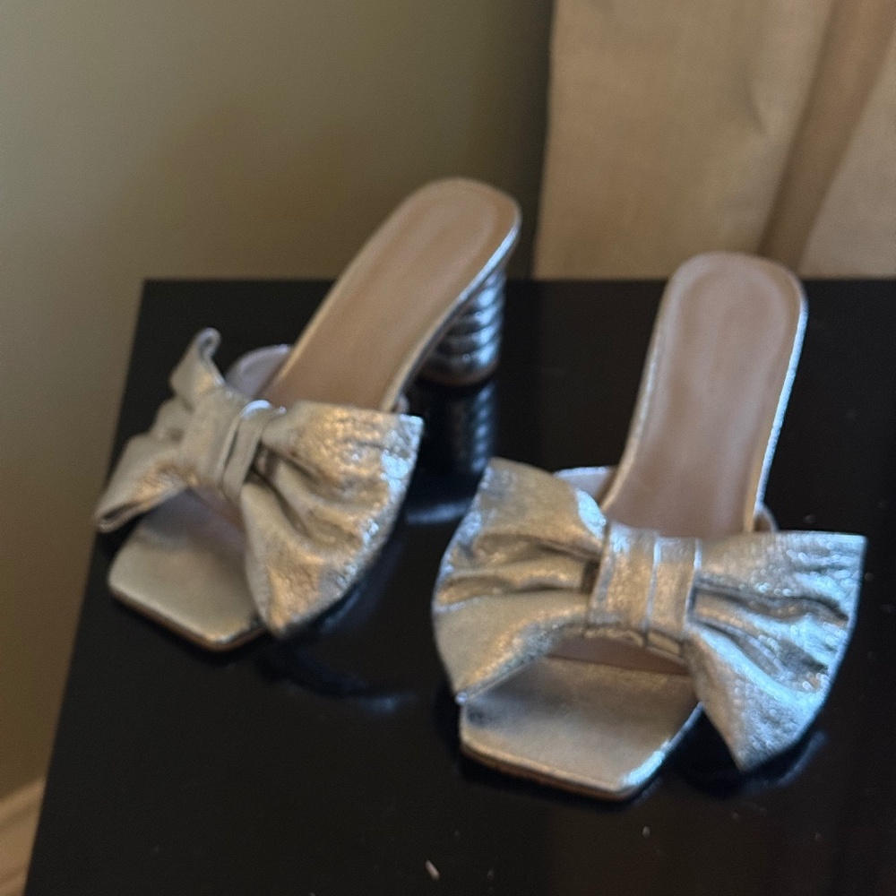 Intentionally Blank Kriselda Metallic Heel - Silver - Size 8